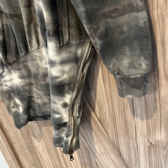 Young fabulous and broke size, small sweatshirt, dress, gray white - Picture 2 of 10